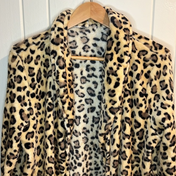 Cheetah Oversize Cosy Jacket Super Soft w pockets - Picture 2 of 7